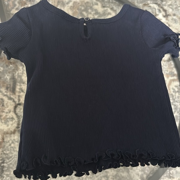 The gap basics baby tee size 0-3 months. 3 for $35 ⭐️ - Picture 4 of 4